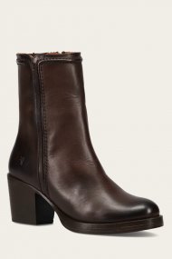 Frye Jean Short Inside Zip - Chocolate