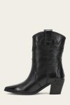 Frye Sara Western Short - Black