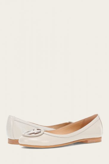 Frye Carson Logo Ballet - Ivory - Click Image to Close